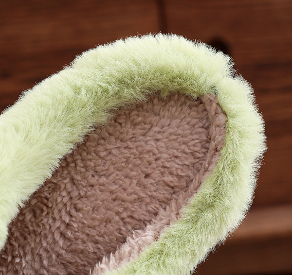 Grinch Fuzzy Slippers